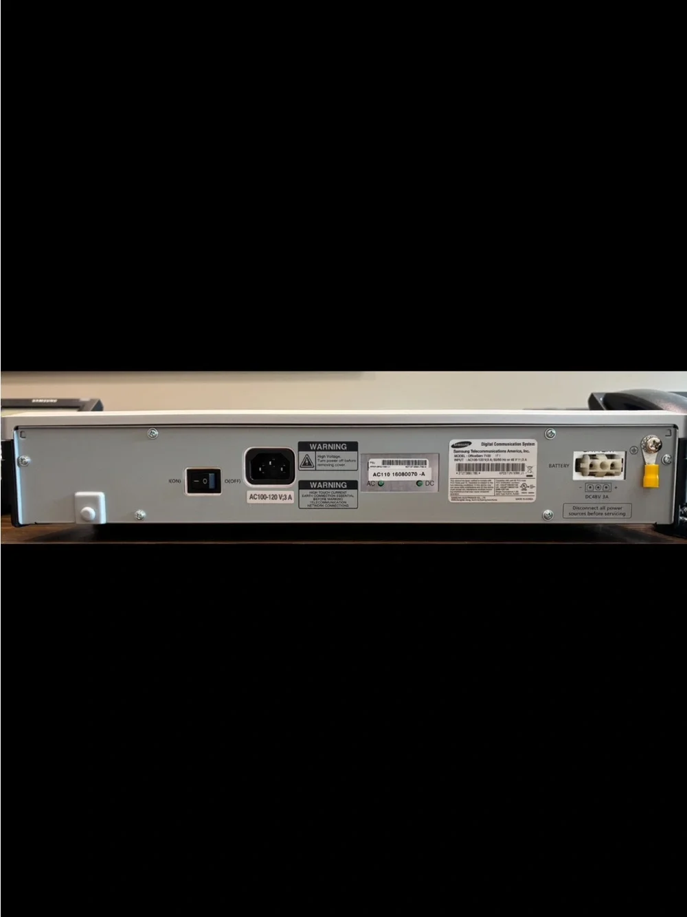 Samsung OfficeServ 7100 phone system. System includes 10 Handsets